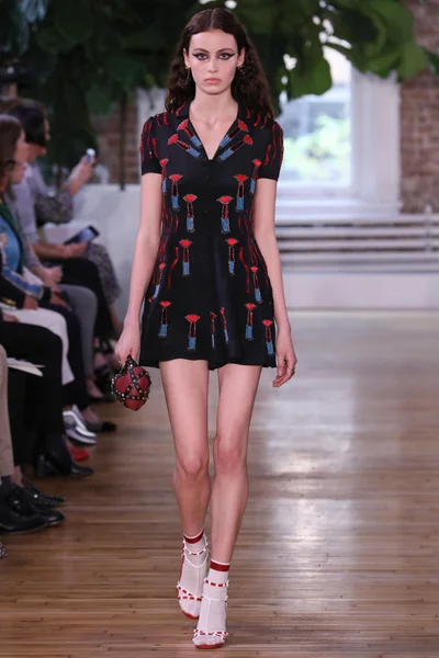 Look 30